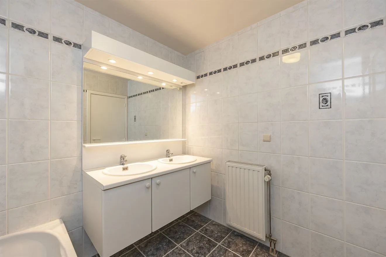 Apartman Eladó - 2100 Deurne BE Image 8